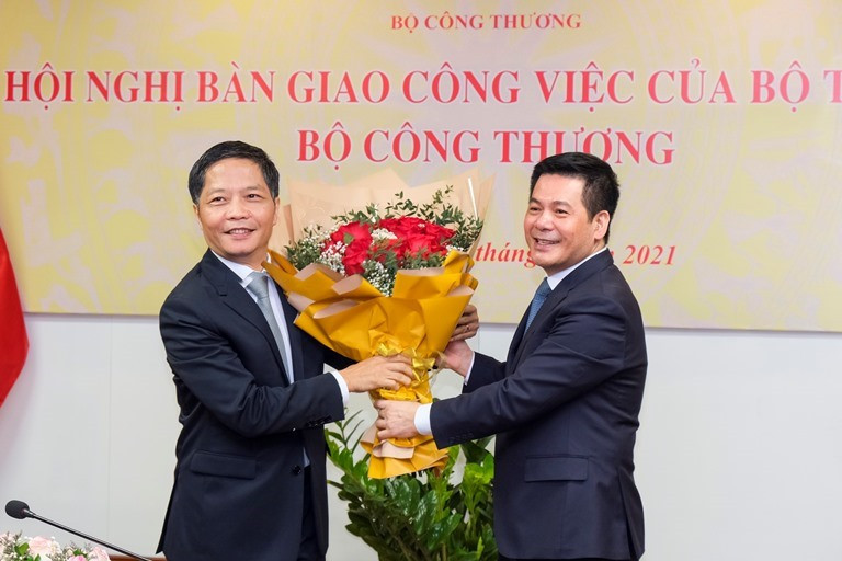 Hội nghị bàn giao công việc của Bộ trưởng Bộ Công Thương. Ảnh: Bộ Công Thương Hội nghị bàn giao công việc của Bộ trưởng Bộ Công Thương. Ảnh: Bộ Công Thương