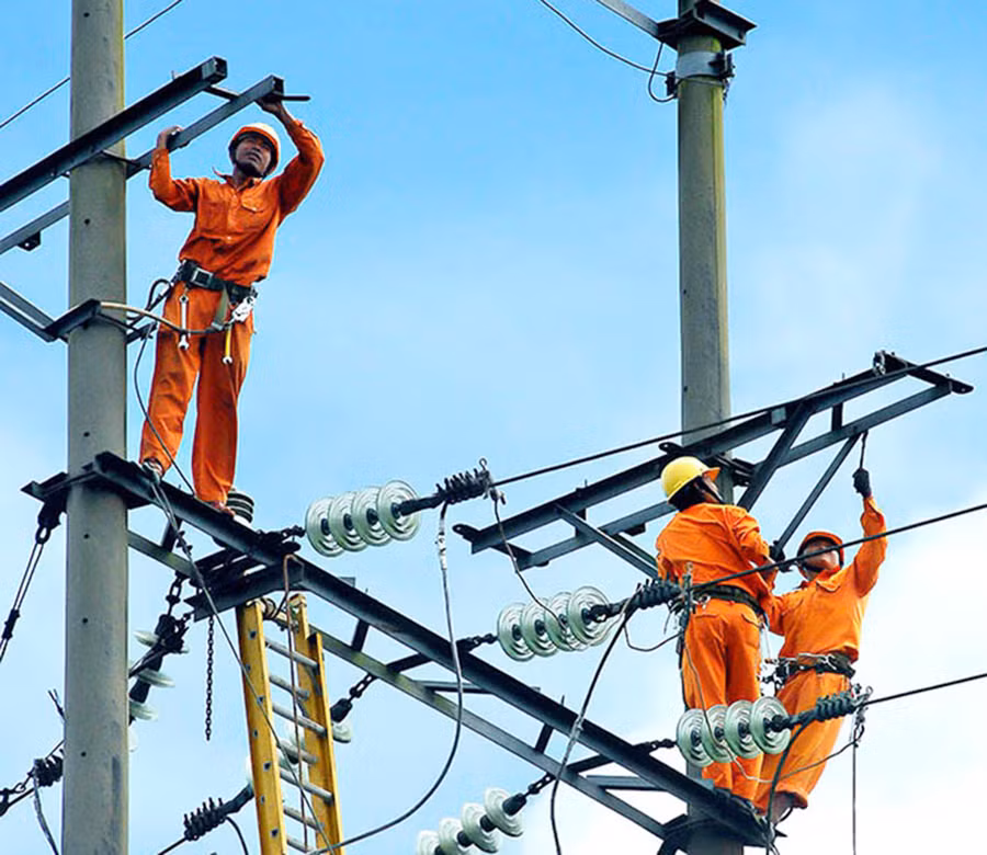 2- PC Gia Lai hoàn thiện lưới điện, nâng cao chất lượng phục vụ khách hàng