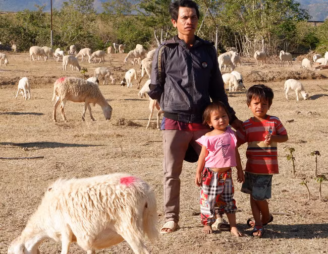 Chàng du mục Hứa Thanh Sái năm nay mới 36 tuổi, đã có 6 người con. Ảnh: Q.Đ