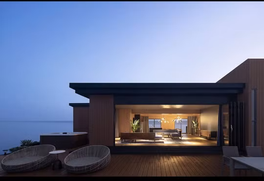 Nguồn điện được cung cấp qua hệ thống cáp chìm