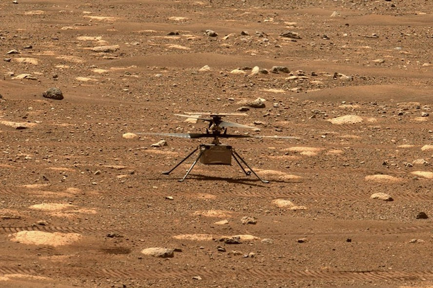 Trực thăng Ingenuity của NASA trên sao Hỏa ngày 7.4. Ảnh: NASA. Trực thăng Ingenuity của NASA trên sao Hỏa ngày 7.4. Ảnh: NASA.