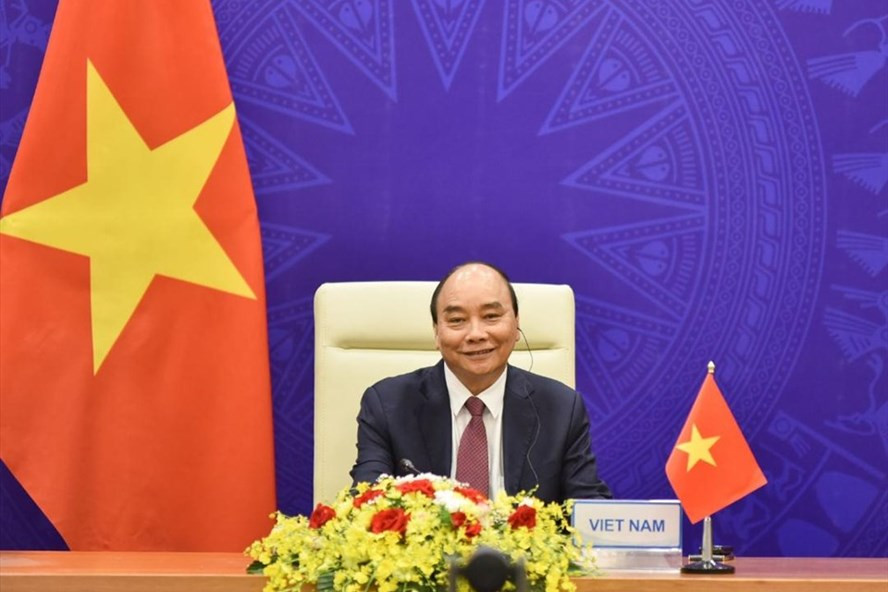 Chủ tịch Nước Nguyễn Xuân Phúc dự phiên khai mạc hội nghị thượng đỉnh về khí hậu tối 22.4. Ảnh: BNG Chủ tịch Nước Nguyễn Xuân Phúc dự phiên khai mạc hội nghị thượng đỉnh về khí hậu tối 22.4. Ảnh: BNG