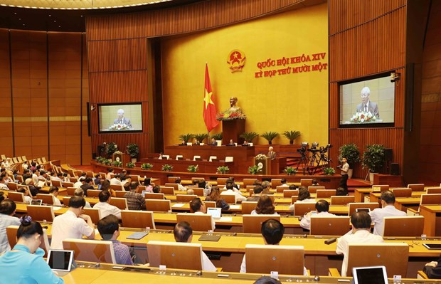 Chủ tịch nước Nguyễn Phú Trọng trình Quốc hội miễn nhiệm chức vụ Thủ tướng Chính phủ đối với ông Nguyễn Xuân Phúc. (Ảnh: Trí Dũng/TTXVN)