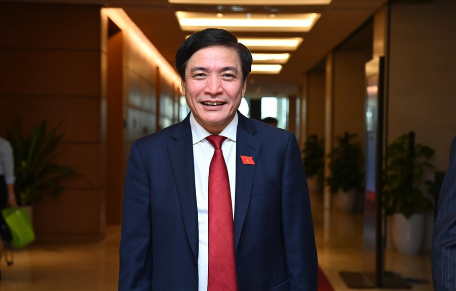 Bí thư Tỉnh ủy Đắk Lắk Bùi Văn Cường được bầu làm Tổng thư ký Quốc hội. Ảnh: Giang Huy. Bí thư Tỉnh ủy Đắk Lắk Bùi Văn Cường được bầu làm Tổng thư ký Quốc hội. Ảnh: Giang Huy.