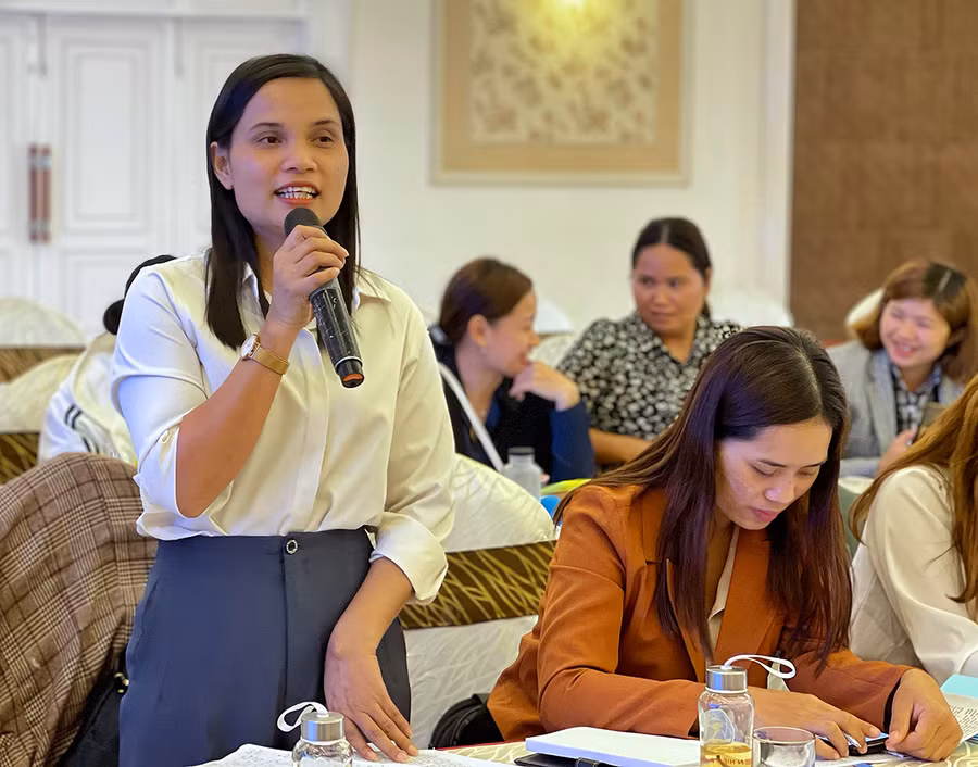  Nữ ứng cử viên đại biểu HĐND các cấp tự tin hơn sau khi được tập huấn kỹ năng. Ảnh: Minh Châu