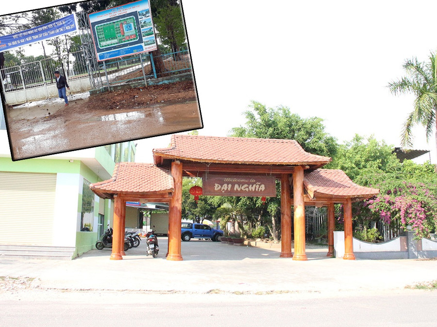 Công viên Đắk Hà (ảnh 1) và 24 Tháng 3 (ảnh 2) bị đem cho thuê rồi biến thành “của riêng” tư nhân khiến dư luận bức xúc. ẢNH: ĐỨC NHẬT Công viên Đắk Hà (ảnh 1) và 24 Tháng 3 (ảnh 2) bị đem cho thuê rồi biến thành “của riêng” tư nhân khiến dư luận bức xúc. ẢNH: ĐỨC NHẬT