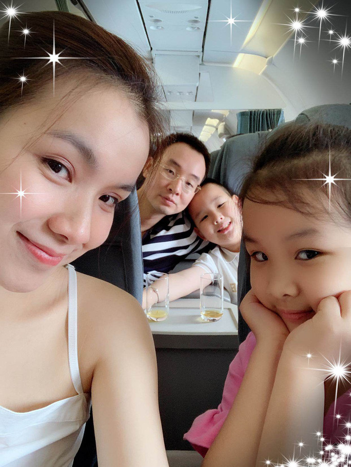 Gia đình của hoa hậu Thuỳ Lâm