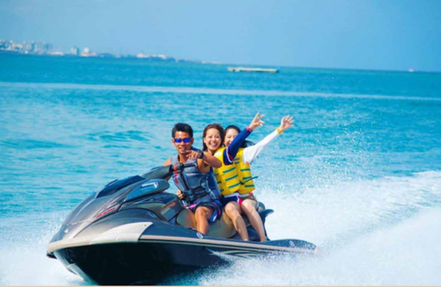 Tắm biển, thử sức môtô nước,… sẽ là những hoạt động biển đặc quyền của cư dân Thành phố biển hồ.