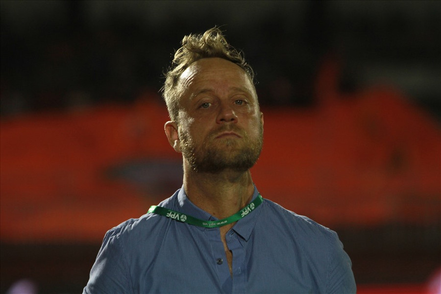 Huấn luyện viên Polking đứng trước nguy cơ bị sa thải với chuỗi thành tích tệ của TPHCM. Ảnh: Thanh Vũ.