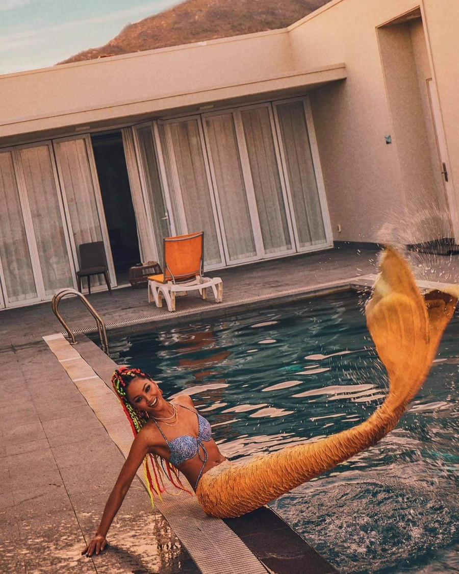 Hình ảnh người đẹp hóa nàng tiên cá 