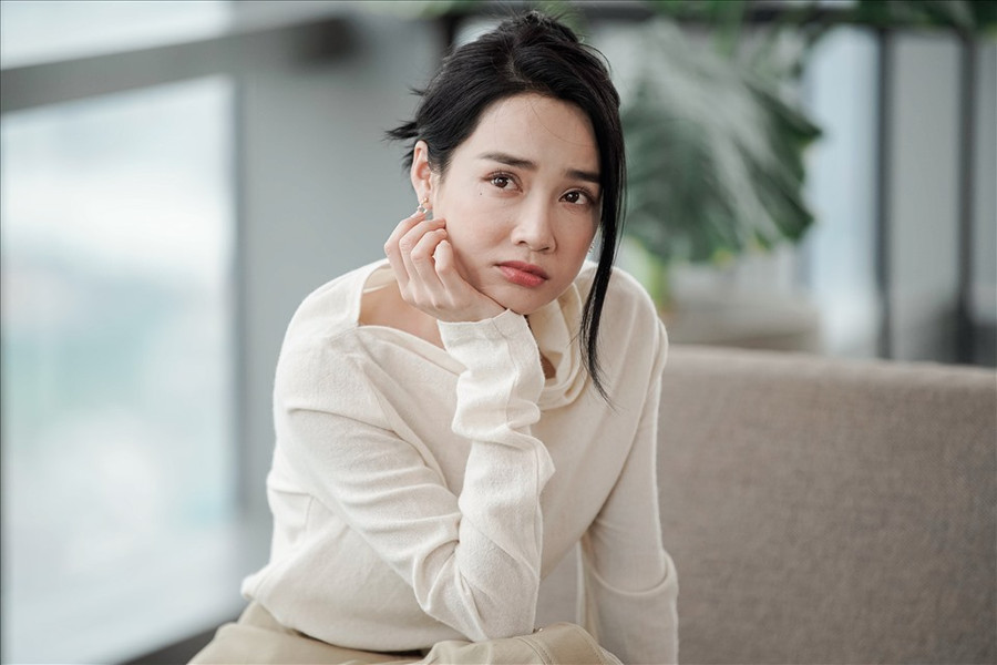 Tuy nhiên, khi có ông xã và con gái, cô đã quên hết những tiếc nuối ngày trước. Ảnh: NSCC