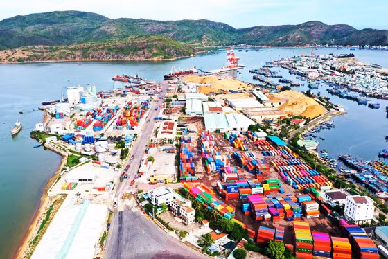  Cảng Quy Nhơn cần tiếp tục nâng cấp mở rộng thêm