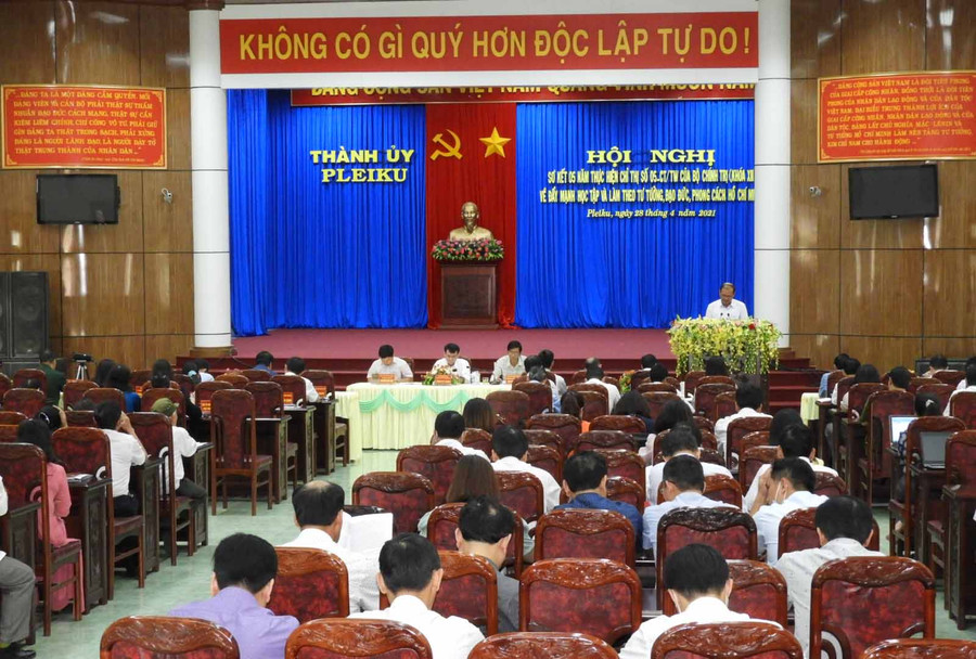 Quang cảnh hội nghị. Ảnh: Thanh Nhật