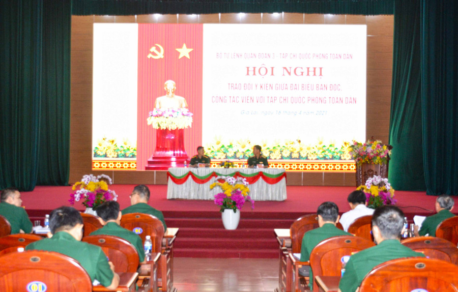 Quang cảnh buổi gặp mặt. Ảnh: Vĩnh Hoàng Quang cảnh buổi gặp mặt của Tạp chí Quốc phòng toàn dân