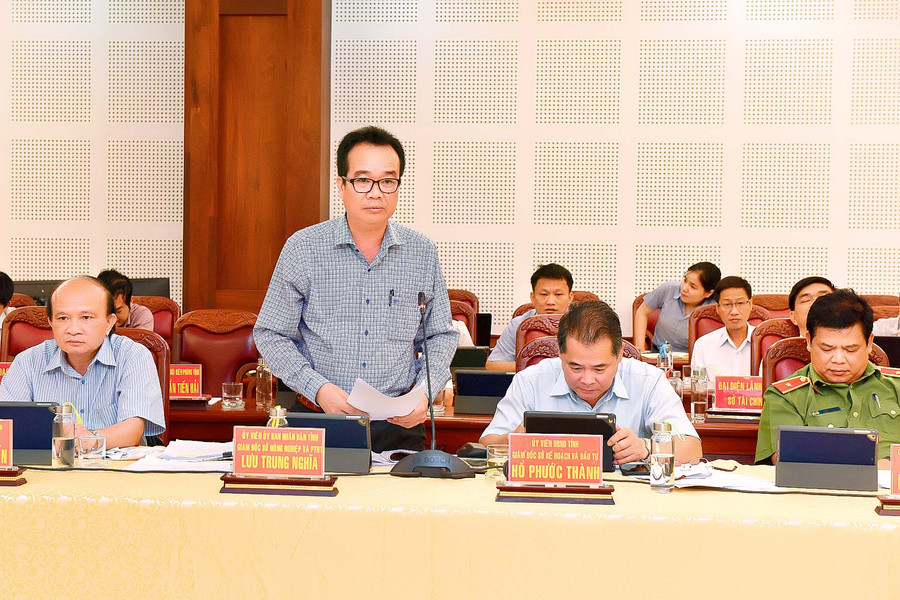 Giám đốc Sở Nông nghiệp và PTNT Lưu Trung Nghĩa phát biểu tại hội nghị. Ảnh: Đức Thụy Ông Lưu Trung Nghĩa-Giám đốc Sở Nông nghiệp và PTNT phát biểu tại hội nghị. Ảnh: Đức Thụy