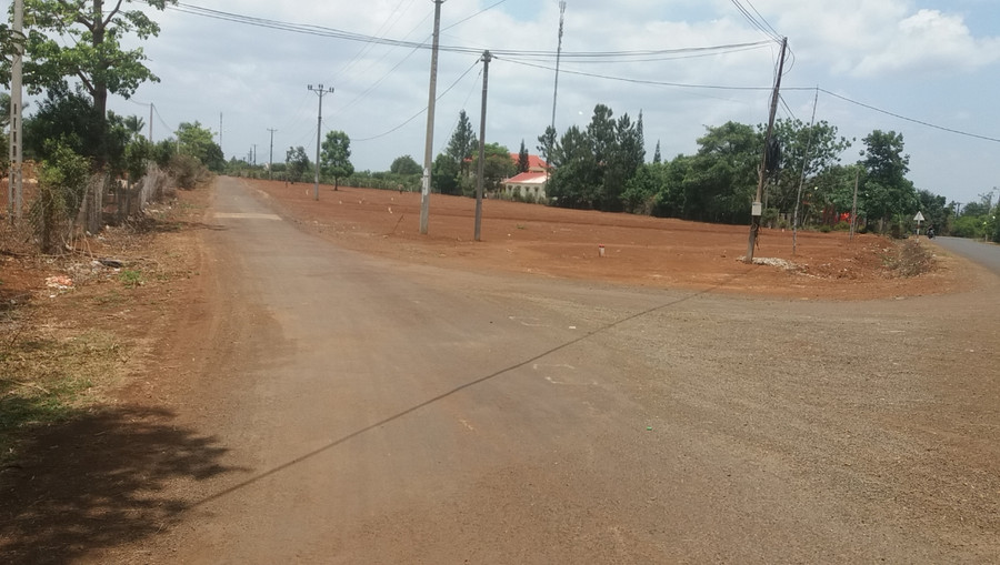  Diện tích đất của ông Hùng nằm tại các vị trí đắc địa của xã A Dơk. Ảnh: Lê Anh