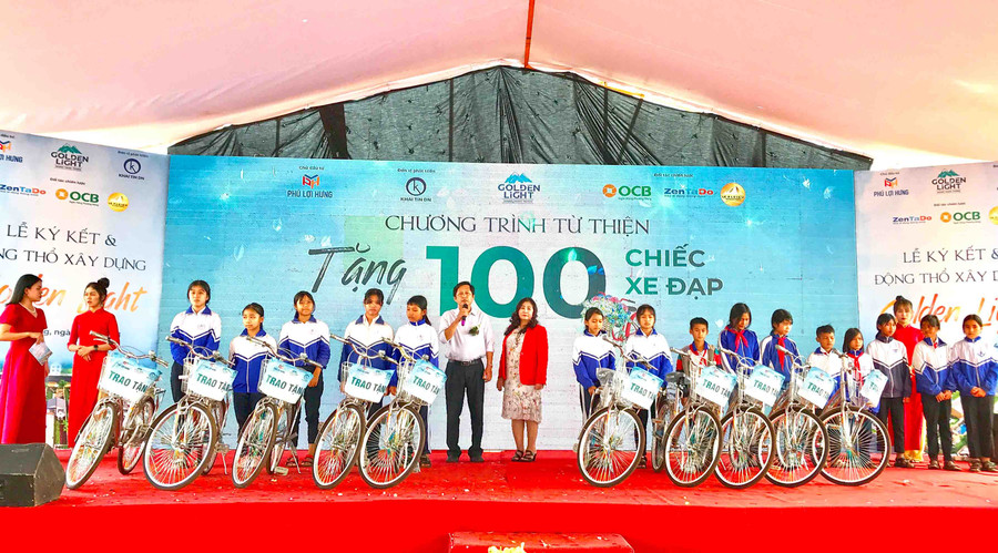 cty Phú Lợi Hưng trao 100 xe đạp