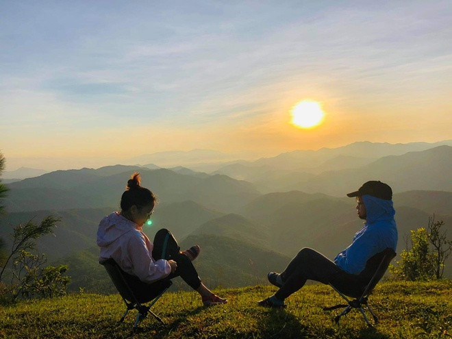 Những bạn bè thường tìm đến nhà của Nhã để vui chơi thư giãn