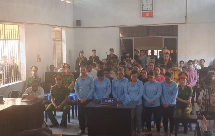 Các bị cáo tại phiên tòa sơ thẩm