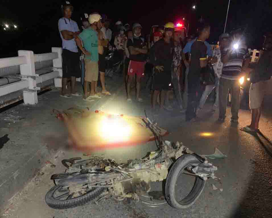Anh Số đã tử vong tại chỗ sau vụ tai nạn. Ảnh: Văn Ngọc