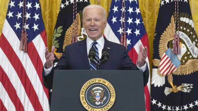 Tổng thống Mỹ Joe Biden đã tiết lộ kế hoạch cơ sở hạ tầng trị giá 2,6 ngàn tỉ USD giúp Mỹ đánh bại Trung Quốc. Ảnh: AP