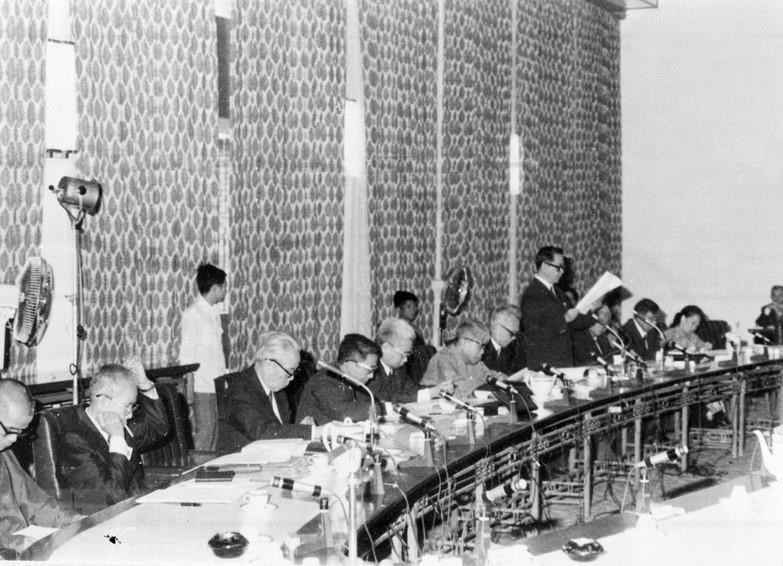 Hội đồng bầu cử toàn quốc họp phiên thứ nhất, ngày 21-22/2/1976, tại Sài Gòn (từ 2/7/1976 được đổi tên là Thành phố Hồ Chí Minh). (Ảnh: TTXVN) Hội đồng bầu cử toàn quốc họp phiên thứ nhất, ngày 21-22/2/1976, tại Sài Gòn (từ 2/7/1976 được đổi tên là Thành phố Hồ Chí Minh). (Ảnh: TTXVN)