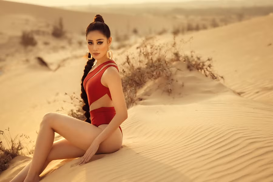 Để chuẩn bị cho cuộc thi, bên cạnh các kỹ năng và trang phục, Khánh Vân chủ động dành thời gian cho việc tập gym, kết hợp các bài tập nặng tăng nhóm cơ vòng 2 và vòng 3. ẢNH: NGUYỄN LONG