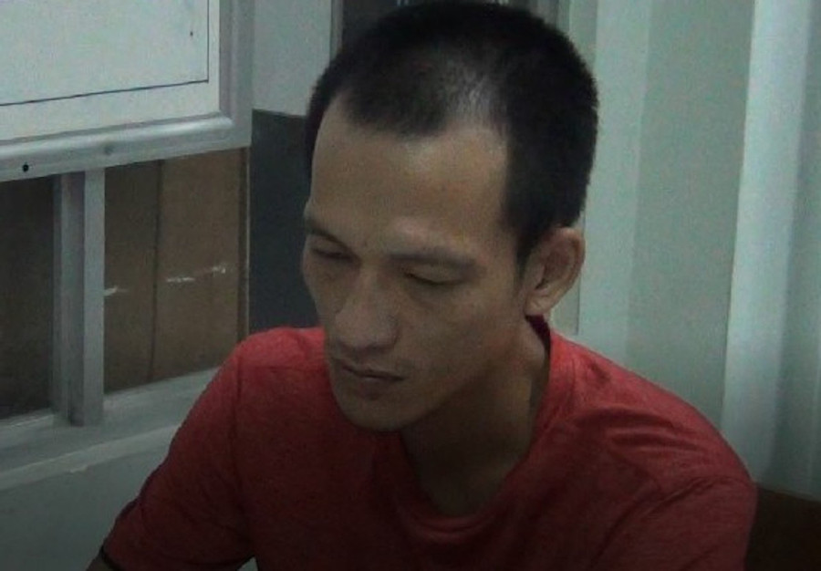 Đạt được xác định là người cầm dao đâm bà Mười vào tối 11/3. Ảnh: Lê Hoài. Đạt được xác định là người cầm dao đâm bà Mười vào tối 11/3. Ảnh: Lê Hoài.