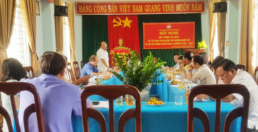 Ủy MTTQ Việt Nam huyện Chư Sê tổ chức Hội nghị hiệp thương lần thứ 3. Ảnh: Ngọc Anh Quang cảnh MTTQ huyện Chư Sê tổ chức Hội nghị hiệp thương lần thứ ba. Ảnh: Ngọc Anh