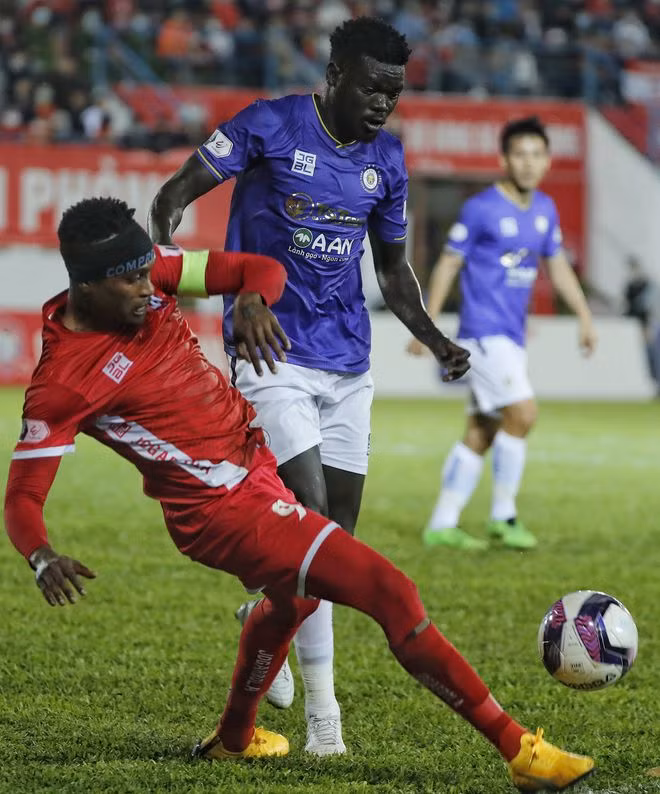 Fagan cũng chưa thể thi đấu. Ảnh: MINH TÚ