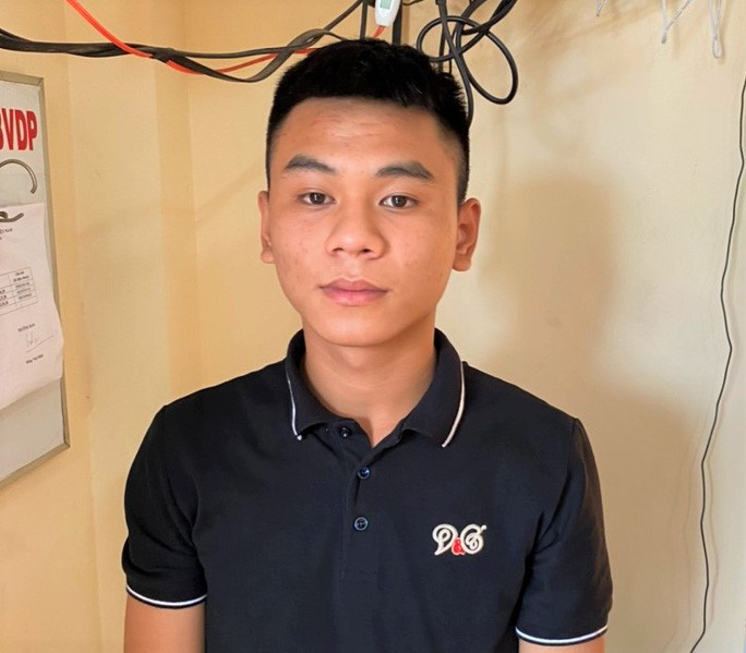 Đối tượng Bùi Quốc Khánh bị Công an TP Bảo Lộc (Lâm Đồng) bắt giữ. Đối tượng Bùi Quốc Khánh bị Công an TP Bảo Lộc (Lâm Đồng) bắt giữ.