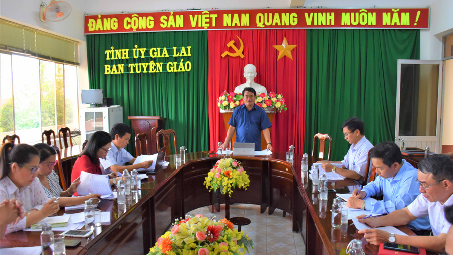 Quang cảnh cuộc họp. Ảnh Trần Dung