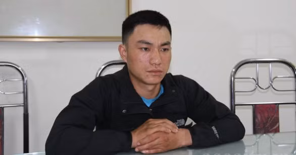  Nghi phạm Chảo Ông Khé tại cơ quan điều tra - Ảnh: Công an cung cấp