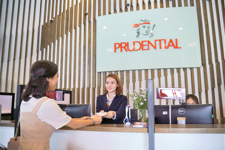 Prudential Việt Nam chú trọng đến từng trải nghiệm của khách hàng trong mỗi dịch vụ. Prudential Việt Nam chú trọng đến từng trải nghiệm của khách hàng trong mỗi dịch vụ