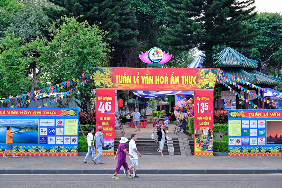 Tuần lễ văn hóa-ẩm thực tại khuôn viên Bảo tàng tỉnh chào mang đến không gian vui chơi cho người dân dịp nghỉ lễ