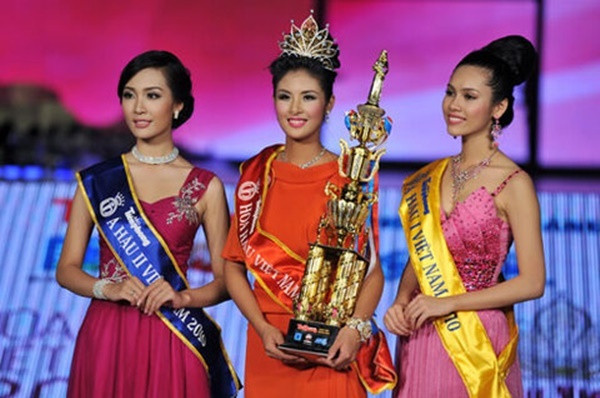 Hoa hậu Ngọc Hân trong đêm đăng quang. Ảnh: FBNV