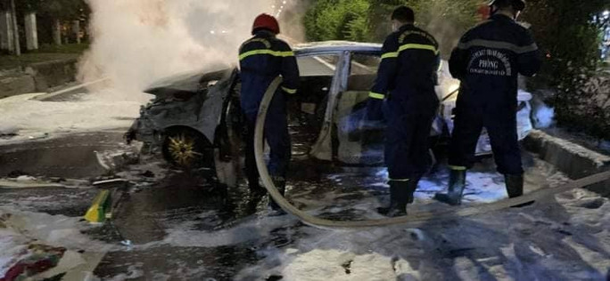 Lực lượng PCCC có mặt tại hiện trường.