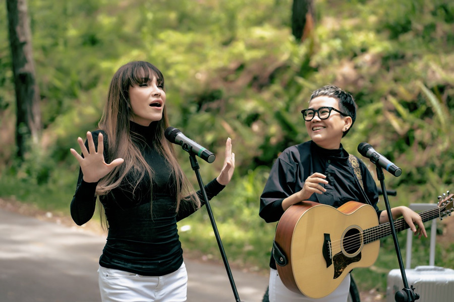 Thanh Hà ra mắt album gồm 11 bài hát cùng Phương Uyên. Ảnh: NVCC