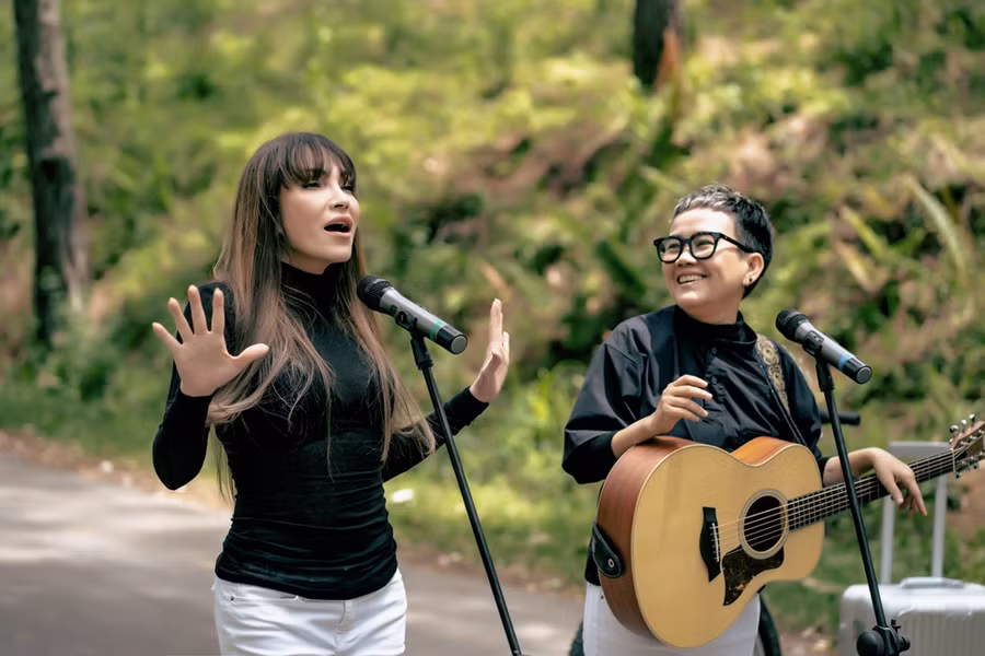 Thanh Hà ra mắt album gồm 11 bài hát cùng Phương Uyên. Ảnh: NVCC