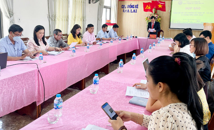 Quang cảnh cuộc họp. Ảnh: Lam Nguyên Quang cảnh cuộc họp. Ảnh: Lam Nguyên