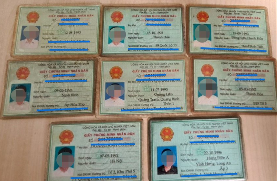 CMND của người dân được mua bán công khai CMND của người dân được mua bán công khai