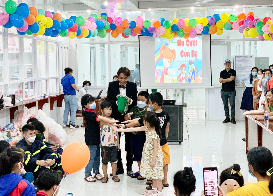 Các bệnh nhi tham gia trò chơi tại chương trình. Ảnh: Như Nguyện  Các bệnh nhi tham gia trò chơi tại chương trình. ẢNh: Như Nguyện