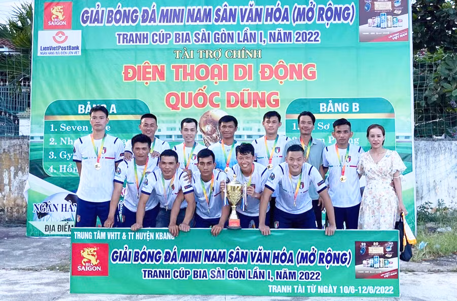  Các cầu thủ Gym Minh Ân đã giành ngôi vô địch. Ảnh: Văn Ngọc