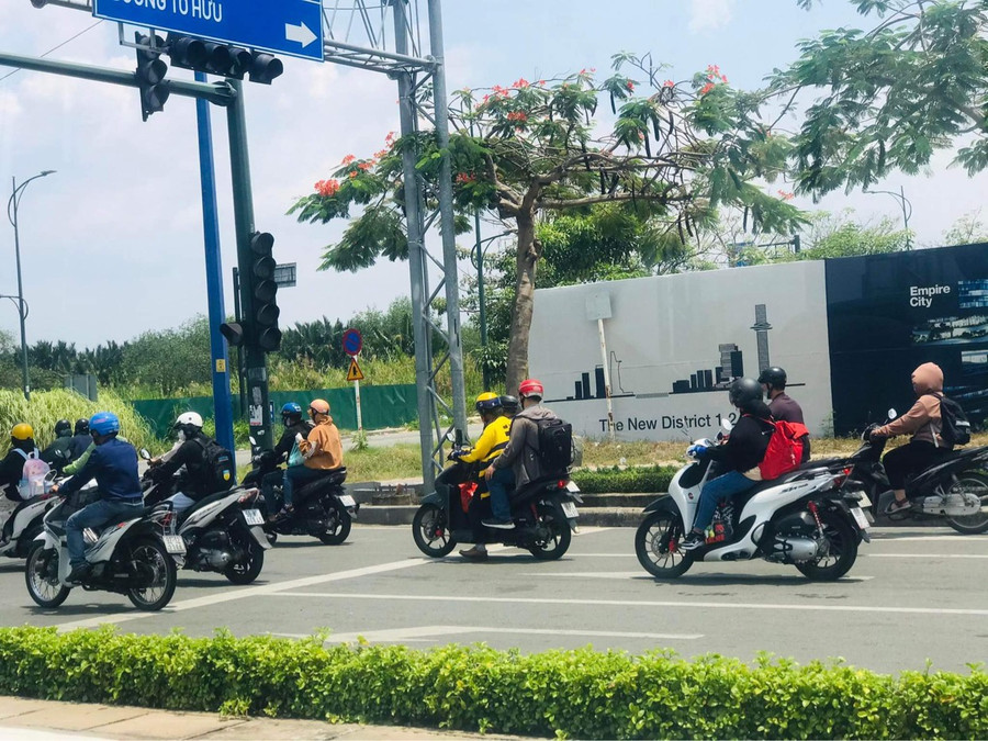 Thời tiết nắng nóng. Ảnh: LÊ CẦM