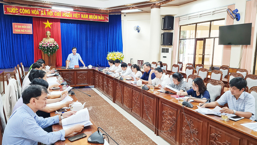  Quang cảnh cuộc họp. Ảnh: Bá Bính