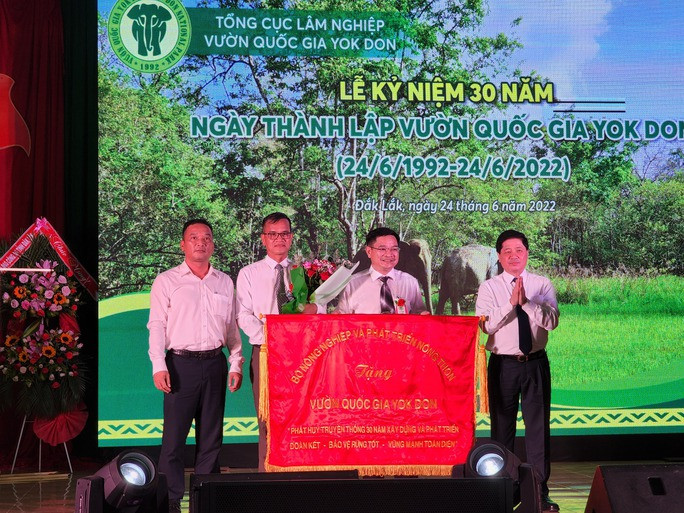 VQG Yók Đôn kỷ niệm 30 năm ngày thành lập