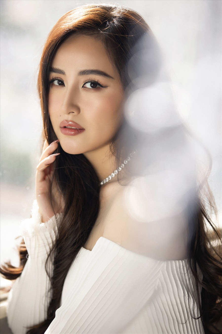 Hiện tại, mỹ nhân sinh năm 1988 dành nhiều thời gian cho công việc và đầu tư cũng như âm thầm tham gia các hoạt động xã hội, thiện nguyện có ích cho cộng đồng. Ảnh: Lê Thiện Viễn. 