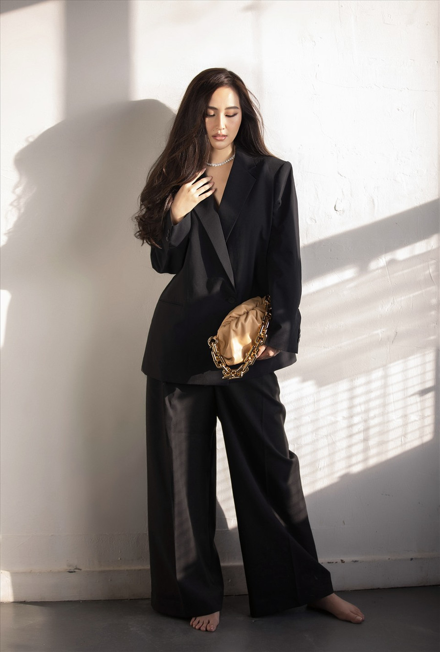 Hiện tại, cô gần như không tham gia các sự kiện của giới giải trí. Lần gần đây nhất Mai Phương Thúy hoạt động nghệ thuật là nhận lời làm khách mời trong MV ca nhạc của cô bạn thân Đông Nhi. Ảnh: Lê Thiện Viễn. 