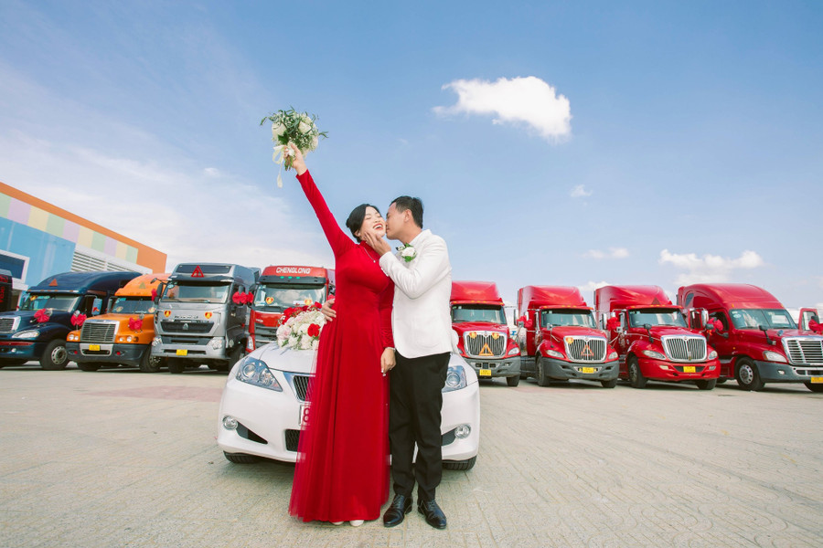 Cặp đôi đang gây 