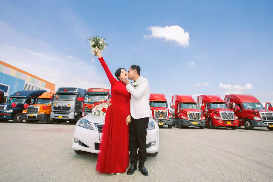 Cặp đôi đang gây 